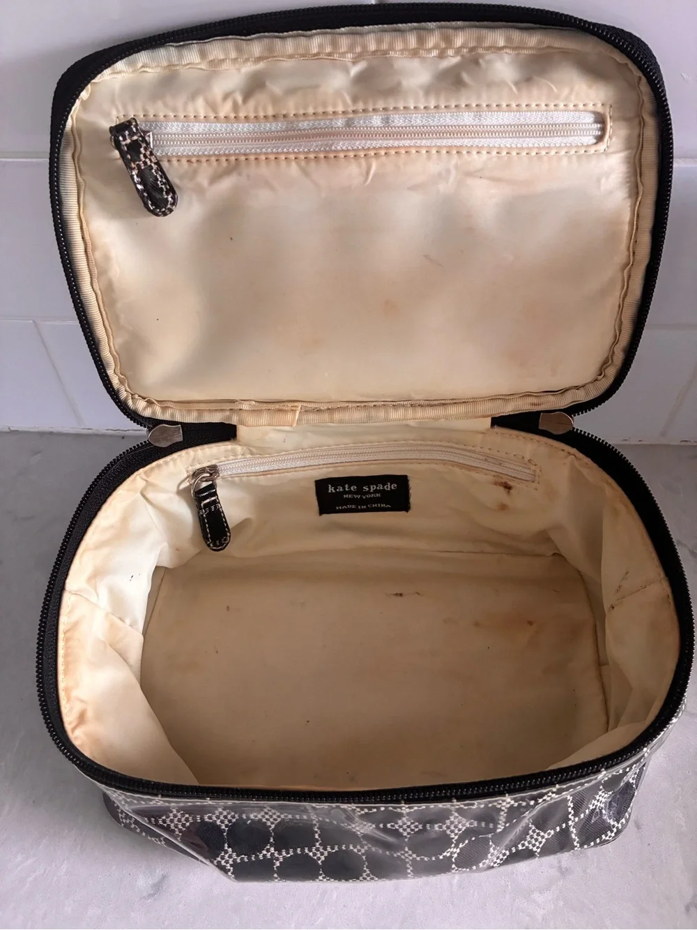 Kate Spade Black White Geometric Travel Toiletry Cosmetic Train Case Bag